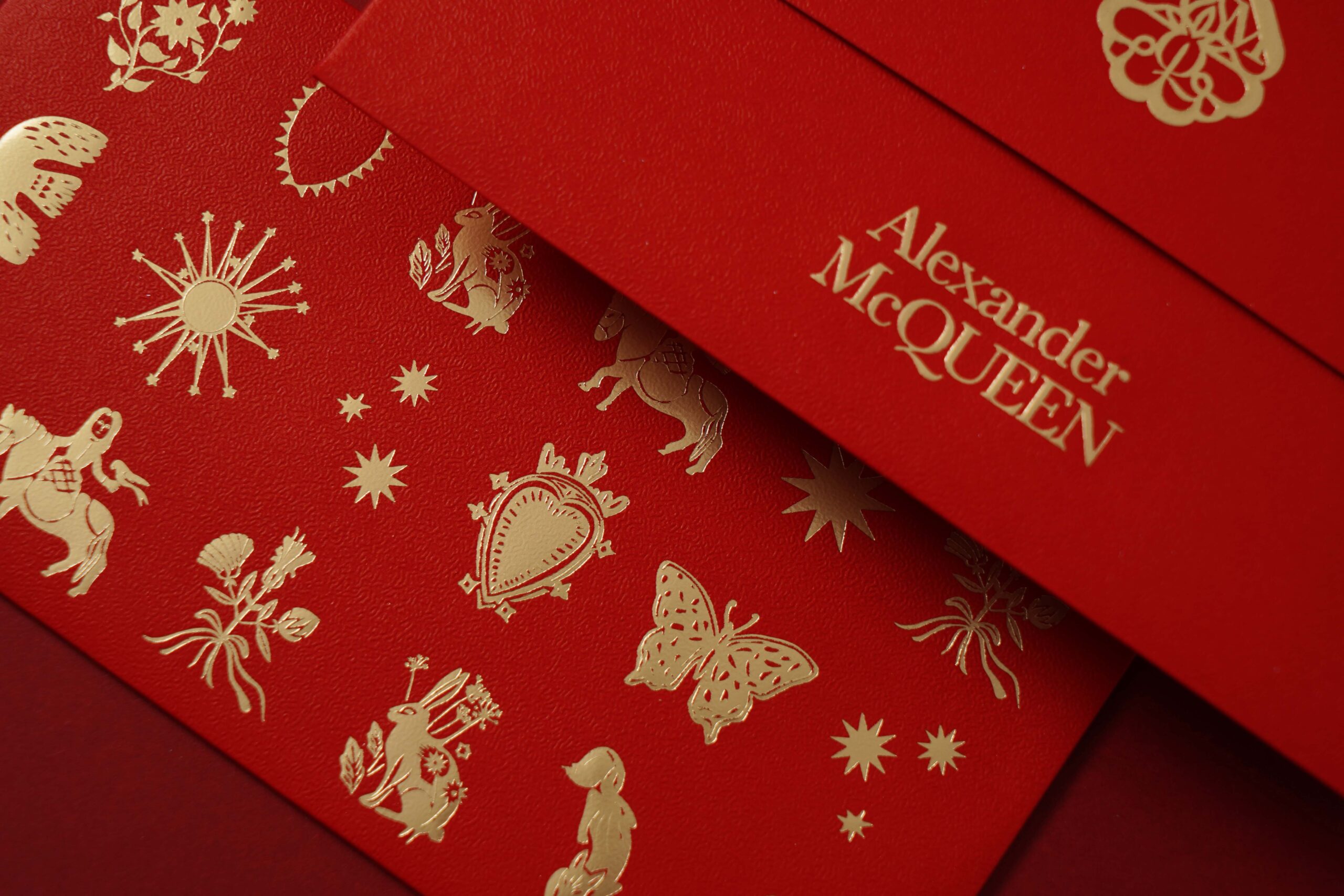 Alexander_McQueen_CNY2022_Red_Packet_05