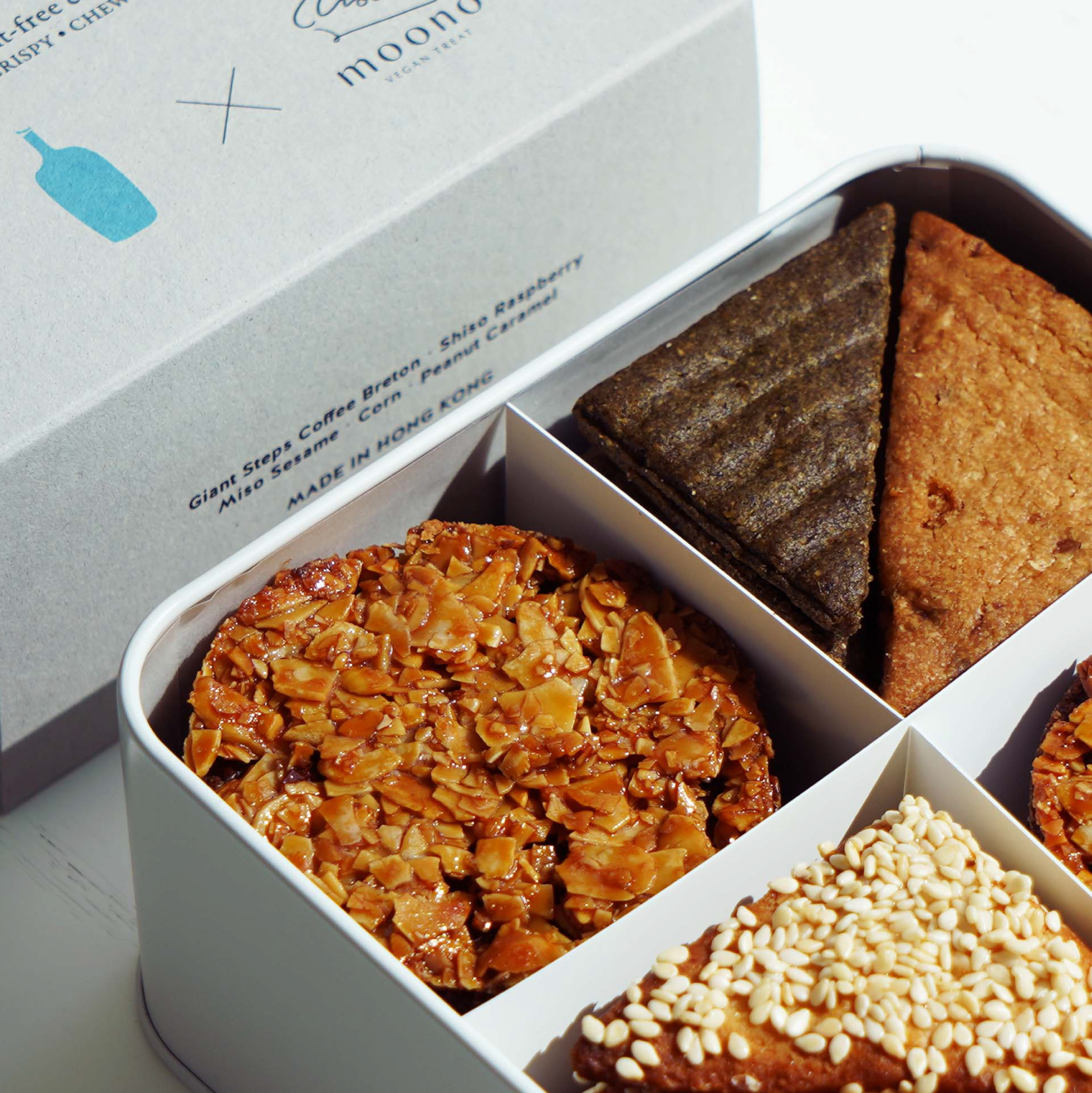 Alexander_McQueen_CNY2022_Red_Packet_02